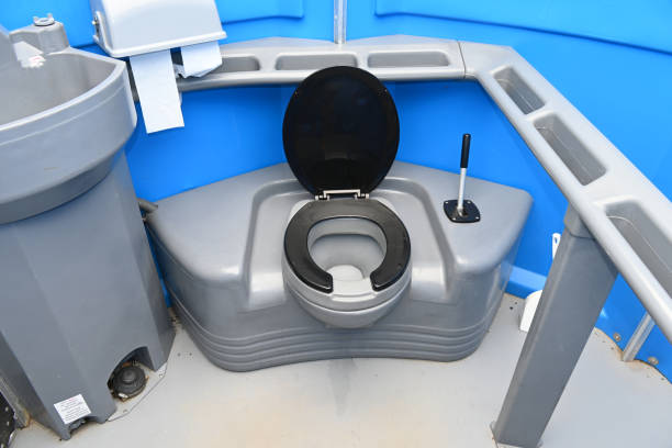 Portable Toilet Options We Offer in Whispering Pines, NC